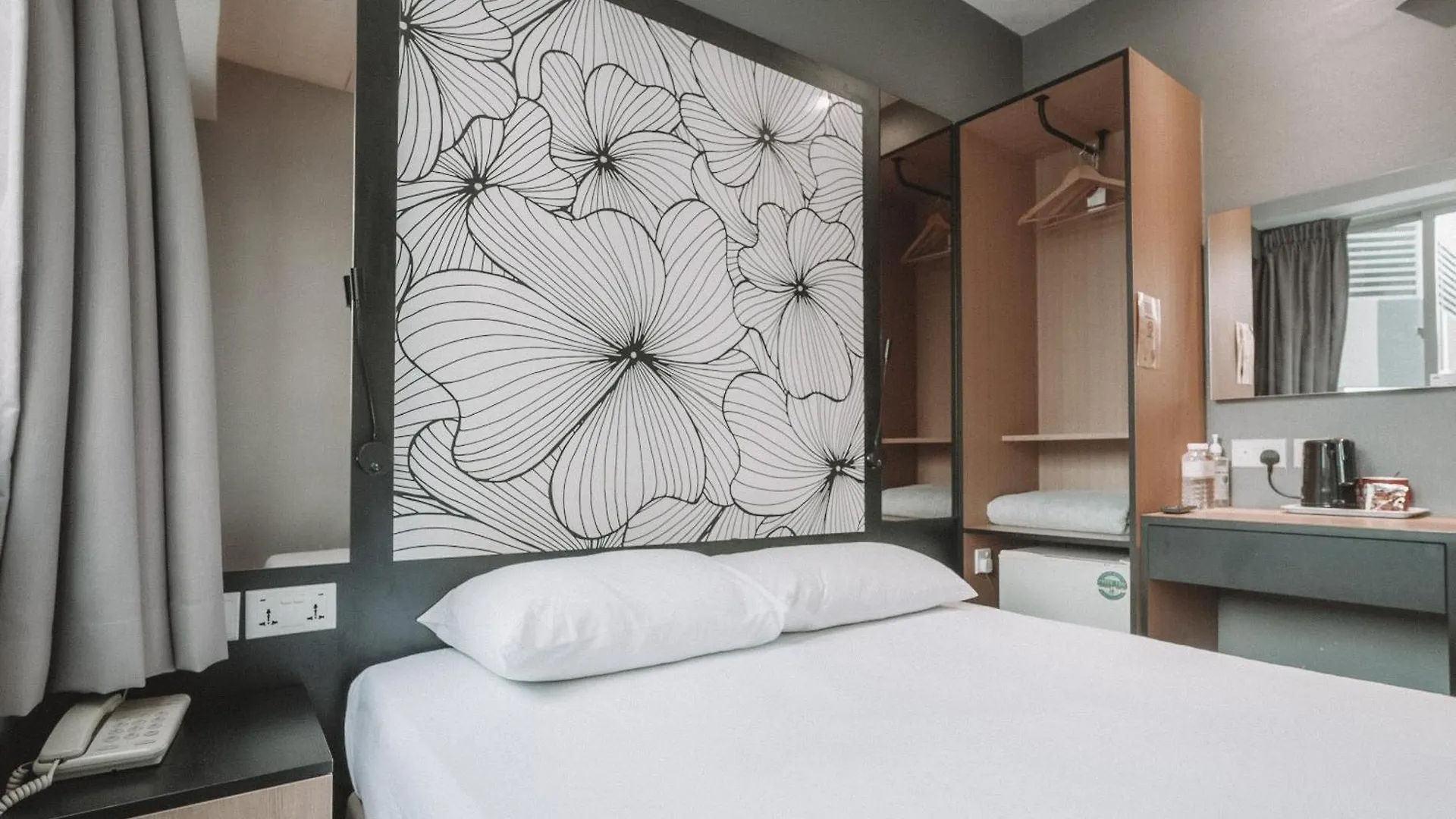 ***  Hi Hotel Dot, 11Hrs, Stay From 10Pm To 9Am シンガポール シンガポール